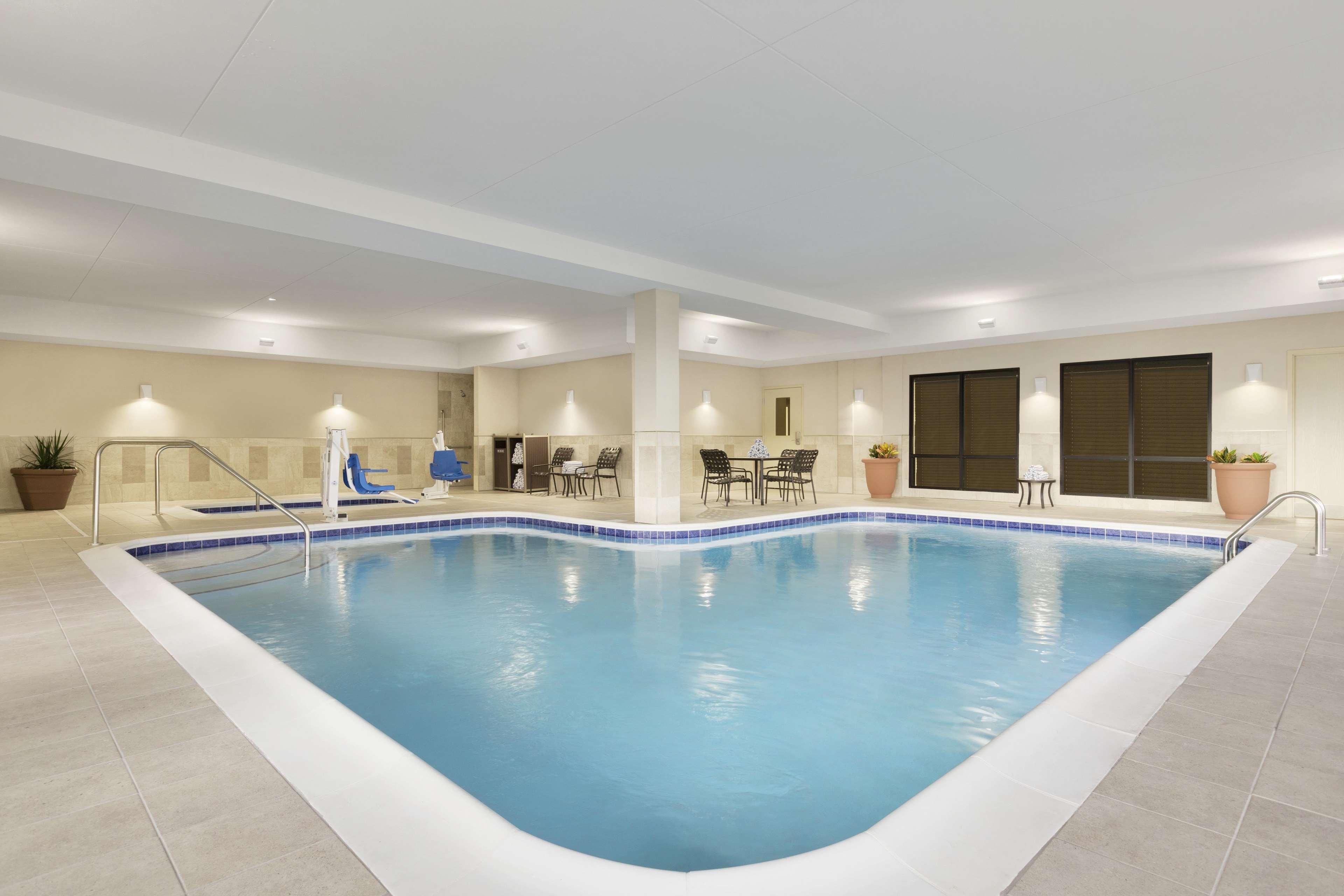 Hampton Inn & Suites Niles/Warren, Oh Экстерьер фото
